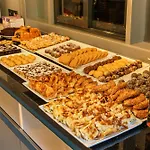 Azade Premier Hotel